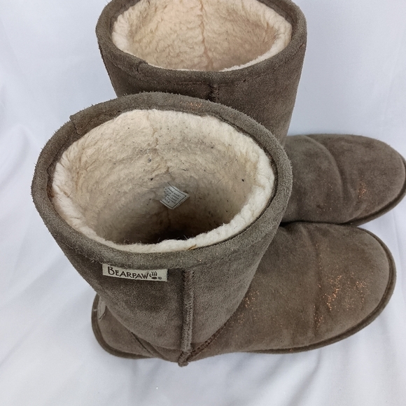 BEARPAW Womens Emma Short Suede Metallic Casual Boots (#1) - Picture 2 of 6